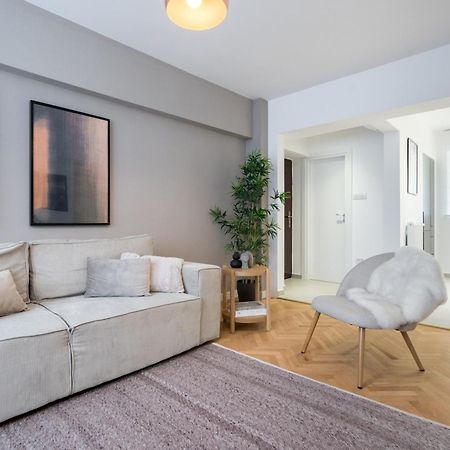Majestic Downtown Apartment Bukarest Kültér fotó