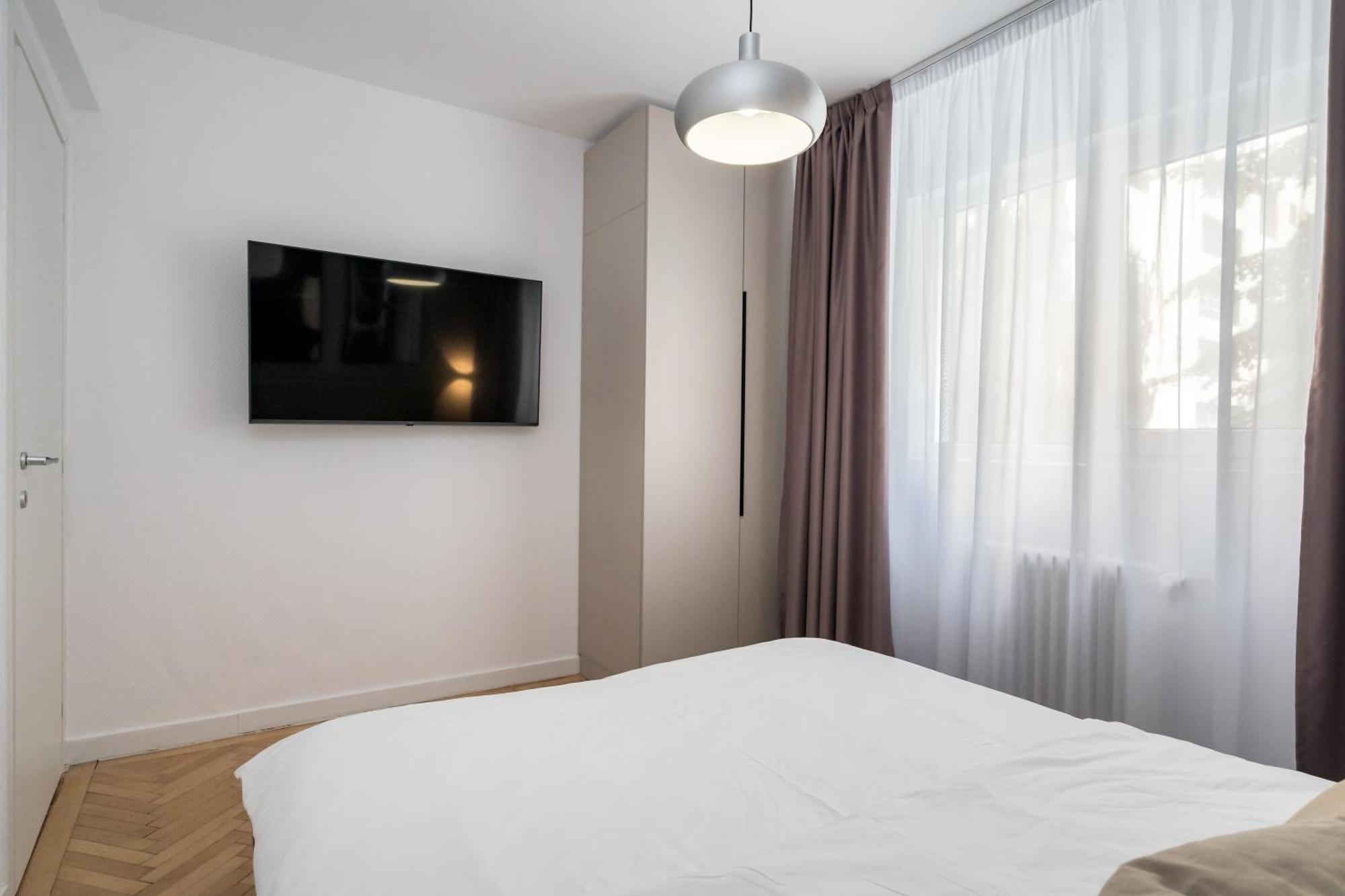 Majestic Downtown Apartment Bukarest Kültér fotó